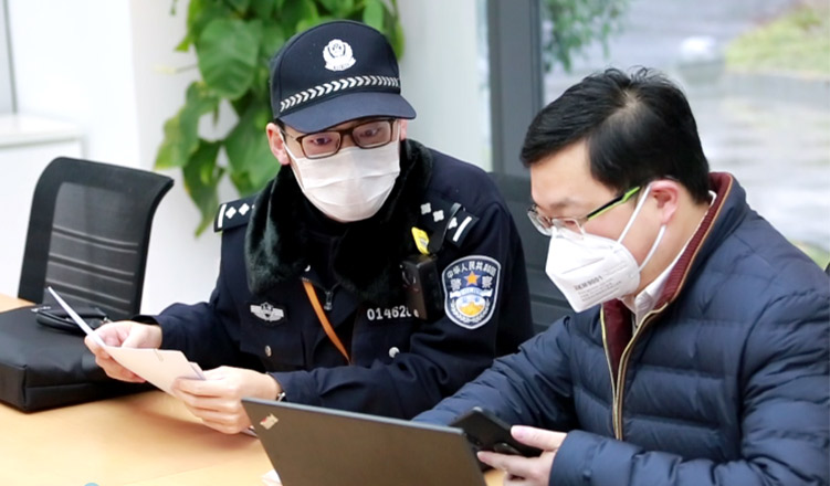 滬警方主動對接我司，保障誠格一次性防護服安全生產